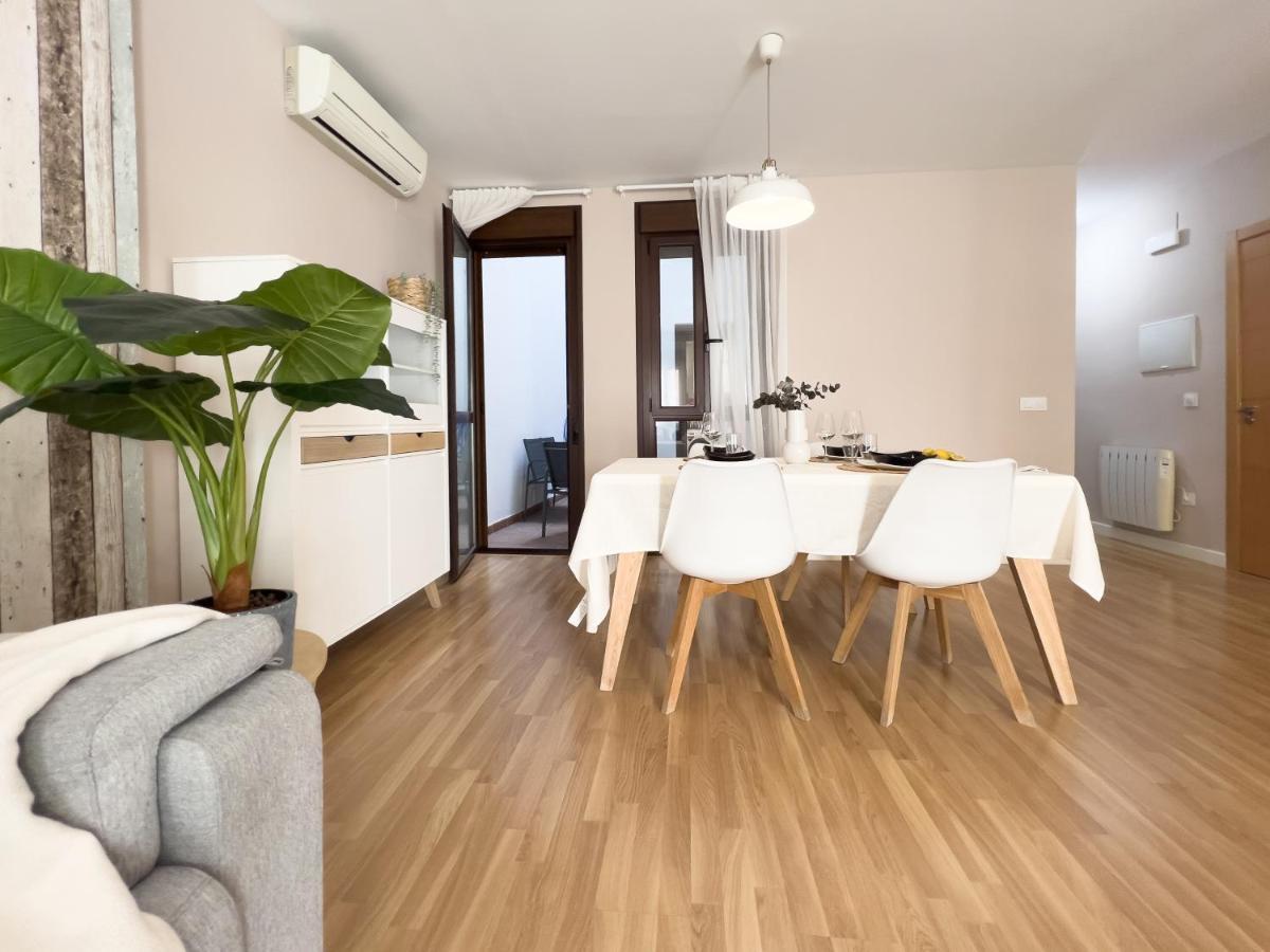 Apartamentos Turisticos Con Alma Plasencia Luaran gambar