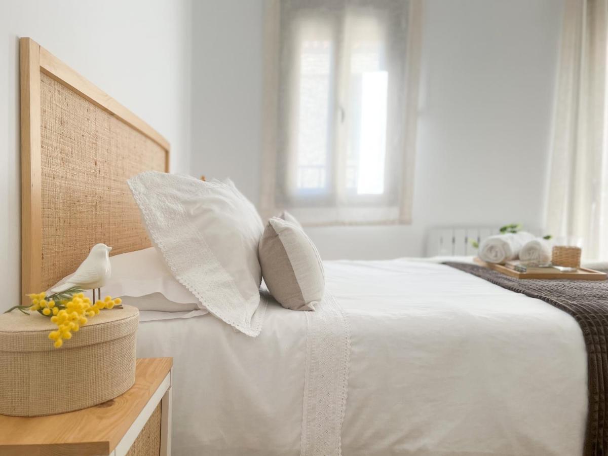 Apartamentos Turisticos Con Alma Plasencia Luaran gambar