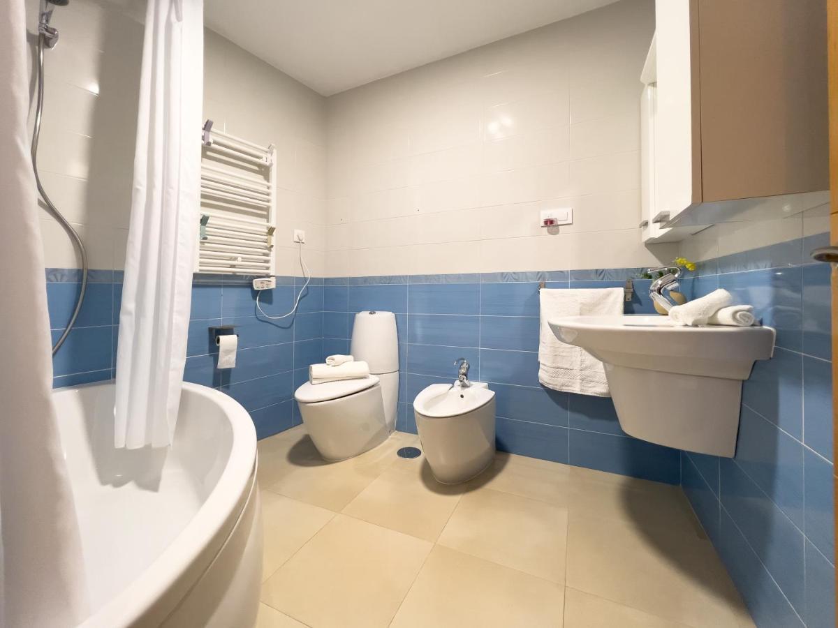 Apartamentos Turisticos Con Alma Plasencia Luaran gambar