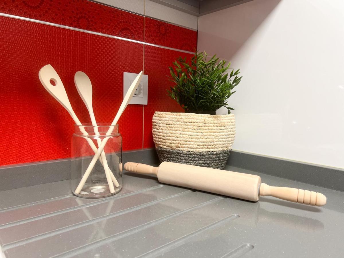 Apartamentos Turisticos Con Alma Plasencia Luaran gambar